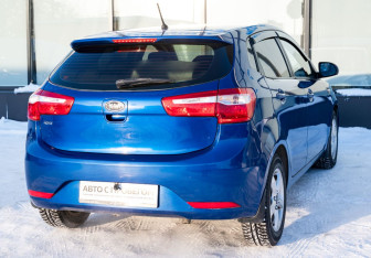 Подержанный автомобиль Kia Rio Hatchback 2012 года (6 фото)
