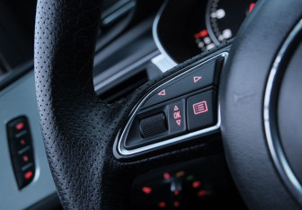 Подержанный автомобиль Audi A6 Sedan 2012 года (13 фото)