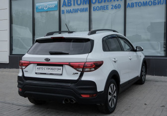 Подержанный автомобиль Kia Rio Hatchback 2018 года (5 фото)