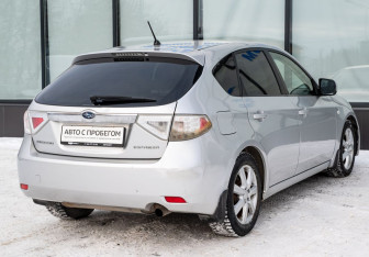 Подержанный автомобиль Subaru Impreza Hatchback 2008 года (5 фото)