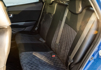 Подержанный автомобиль Kia Rio Hatchback 2012 года (20 фото)