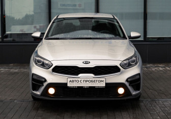 Подержанный автомобиль Kia Cerato Sedan 2019 года (8 фото)