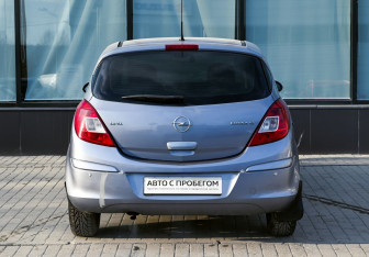 Подержанный автомобиль Opel Corsa 2007 года (4 фото)