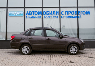 Подержанный автомобиль LADA (ВАЗ) Granta Sedan 2023 года (5 фото)
