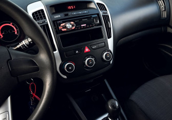 Подержанный автомобиль Kia Ceed Hatchback 2011 года (9 фото)