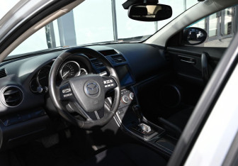 Подержанный автомобиль Mazda 6 Sedan 2007 года (15 фото)