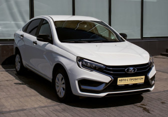 Подержанный автомобиль LADA (ВАЗ) Vesta Sedan 2023 года (7 фото)