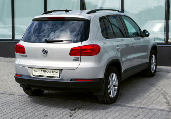 Подержанный автомобиль Volkswagen Tiguan 2011 года (5 фото)