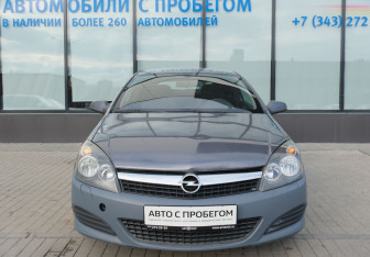 Подержанный автомобиль Opel Astra Hatchback 2007 года (8 фото)