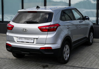 Подержанный автомобиль Hyundai Creta 2019 года (5 фото)