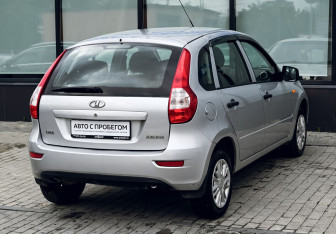 Подержанный автомобиль LADA (ВАЗ) Kalina Hatchback 2014 года (5 фото)