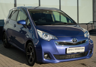 Подержанный автомобиль Toyota Ractis 2014 года (7 фото)