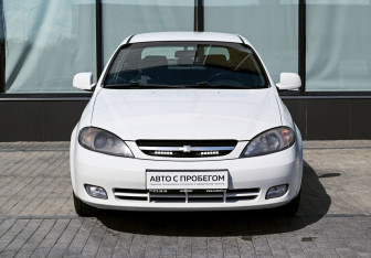 Подержанный автомобиль Chevrolet Lacetti Hatchback 2012 года (8 фото)