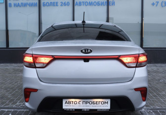 Подержанный автомобиль Kia Rio Sedan 2018 года (4 фото)