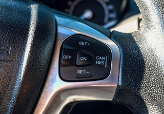 Подержанный автомобиль Ford EcoSport 2014 года (12 фото)