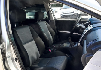 Подержанный автомобиль Toyota Corolla Verso 2008 года (19 фото)