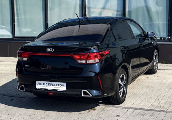 Подержанный автомобиль Kia Rio Sedan 2020 года (5 фото)