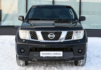 Подержанный автомобиль Nissan Pathfinder 2008 года (8 фото)