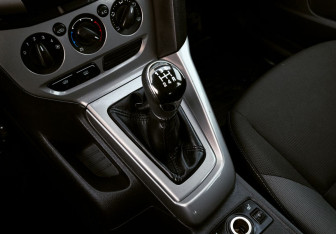 Подержанный автомобиль Ford Focus Hatchback 2011 года (16 фото)