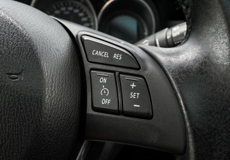 Подержанный автомобиль Mazda CX-5 2012 года (13 фото)
