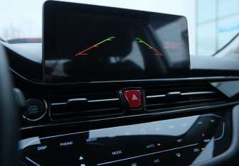 Подержанный автомобиль Москвич 3 2024 года (13 фото)