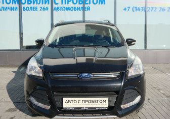 Подержанный автомобиль Ford Kuga 2015 года (8 фото)