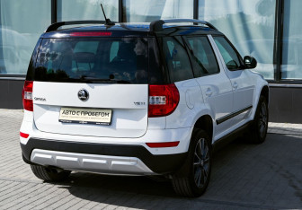 Подержанный автомобиль Skoda Yeti 2017 года (5 фото)