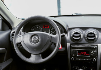 Подержанный автомобиль Nissan Almera Sedan 2016 года (11 фото)