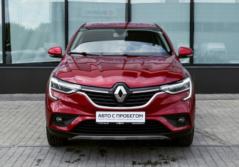 Подержанный автомобиль Renault Arkana 2019 года (8 фото)