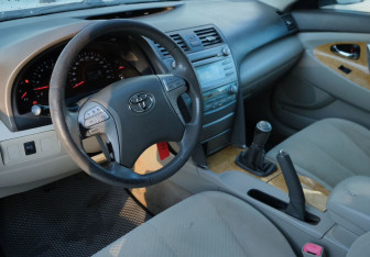Подержанный автомобиль Toyota Camry Sedan 2007 года (9 фото)