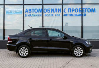 Подержанный автомобиль Volkswagen Polo Sedan 2019 года (6 фото)