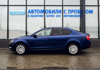 Подержанный автомобиль Skoda Octavia Liftback 2017 года (2 фото)