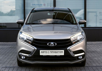 Подержанный автомобиль LADA (ВАЗ) XRAY 2016 года (8 фото)