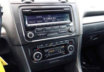 Подержанный автомобиль Volkswagen Golf Hatchback 2012 года (12 фото)