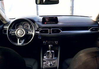 Подержанный автомобиль Mazda CX-5 2017 года (18 фото)