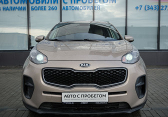 Подержанный автомобиль Kia Sportage 2018 года (8 фото)