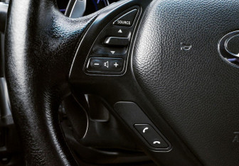 Подержанный автомобиль Infiniti G Sedan 2011 года (14 фото)