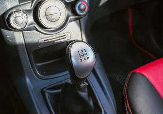 Подержанный автомобиль Ford Fiesta Hatchback 2008 года (13 фото)