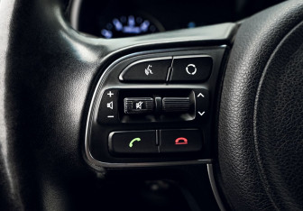 Подержанный автомобиль Kia Sportage 2018 года (14 фото)
