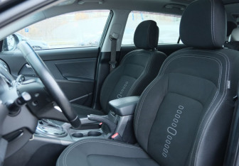 Подержанный автомобиль Kia Sportage 2013 года (17 фото)