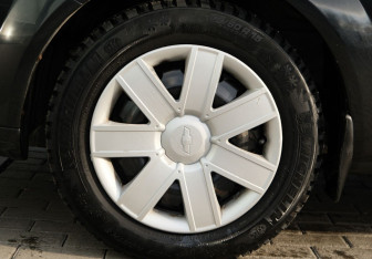 Подержанный автомобиль Chevrolet Lacetti Sedan 2011 года (19 фото)