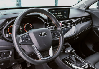 Подержанный автомобиль Москвич 3 2024 года (10 фото)