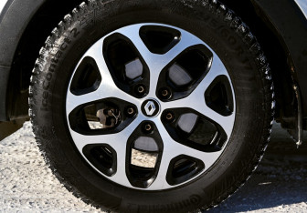 Подержанный автомобиль Renault Kaptur 2019 года (21 фото)