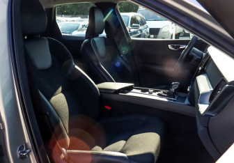 Подержанный автомобиль Volvo XC60 2018 года (23 фото)
