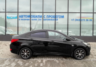 Подержанный автомобиль Hyundai Solaris Sedan 2014 года (6 фото)