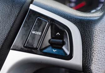 Подержанный автомобиль Hyundai Solaris Sedan 2011 года (14 фото)