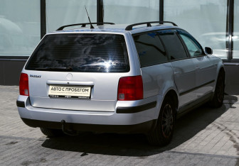 Подержанный автомобиль Volkswagen Passat Wagon 1999 года (5 фото)