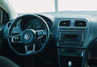 Подержанный автомобиль Volkswagen Polo Sedan 2019 года (11 фото)