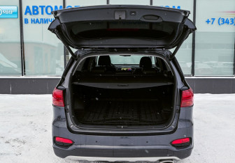 Подержанный автомобиль Kia Sorento 2018 года (20 фото)