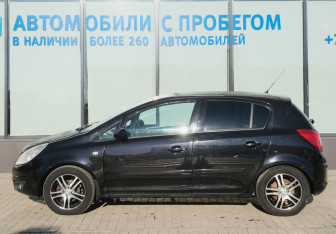Подержанный автомобиль Opel Corsa 2007 года (2 фото)